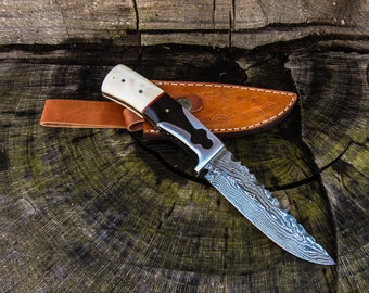 9" Inch Custom Hand Made Forged Damascus Steel Hunting Bowie Knife Fixed Blade Camel Bone/Horn Handle With Leather Sheath Full Tang