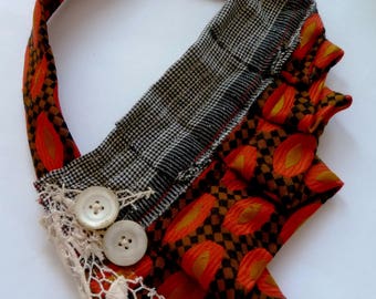 La cravatte - handmade recycled fabric necklace