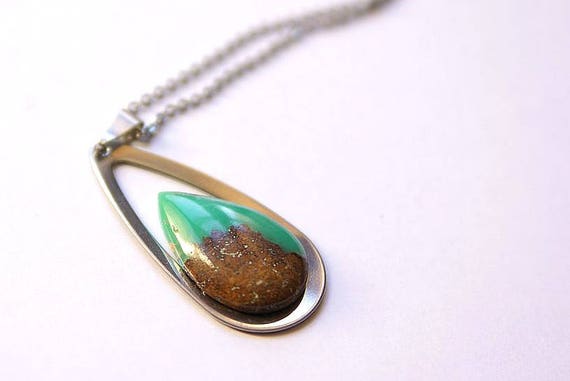 Natural Chrysoprase Jewelry, Gemstone Necklace, Pendant Cabochon, Heart Chakra, Chrysoprase Gift for Her, birthstone