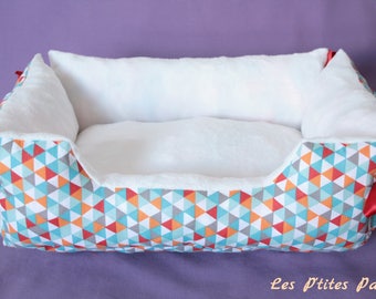 Bed for cat or small dog multicolored triangles and white