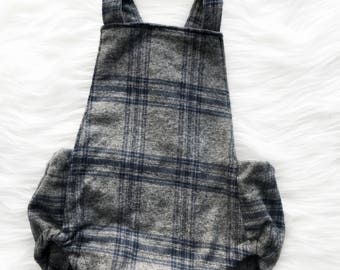 Gray play suit size 0-3 months