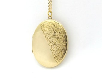 Large 9ct Gold Locket | 9 ct Gold Back And Front Locket Necklace | 9k Vintage Oval Engraved Photo Locket Pendant