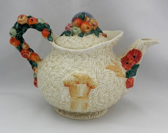VIntage Newport Pottery CLARICE CLIFF **Celtic Harvest** TEAPOT - Excellent!