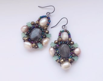 Drop Earrings with Freshwater Pearls and Labradorite