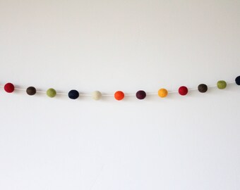 Fall decor, fall felt ball garland, autumn decor, fall colors, autumn felt ball garland, Thanksgiving decor, pom pom garland, wool felt ball