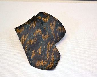 1960s Beau Brummel Silk Necktie