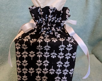 Tissue box cover, drawstring, boutique, black and white