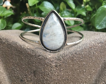 Rainbow Moonstone Sterling Silver Cuff Bracelet, Moonstone Bracelet, Silver Cuff Bracelet, Moonstone Jewelry