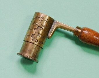 Gunpowder Measure - Shotgun Powder Measure - Cartridge Powder Measure - French Antique - Shooting collectible - Hunting collectible