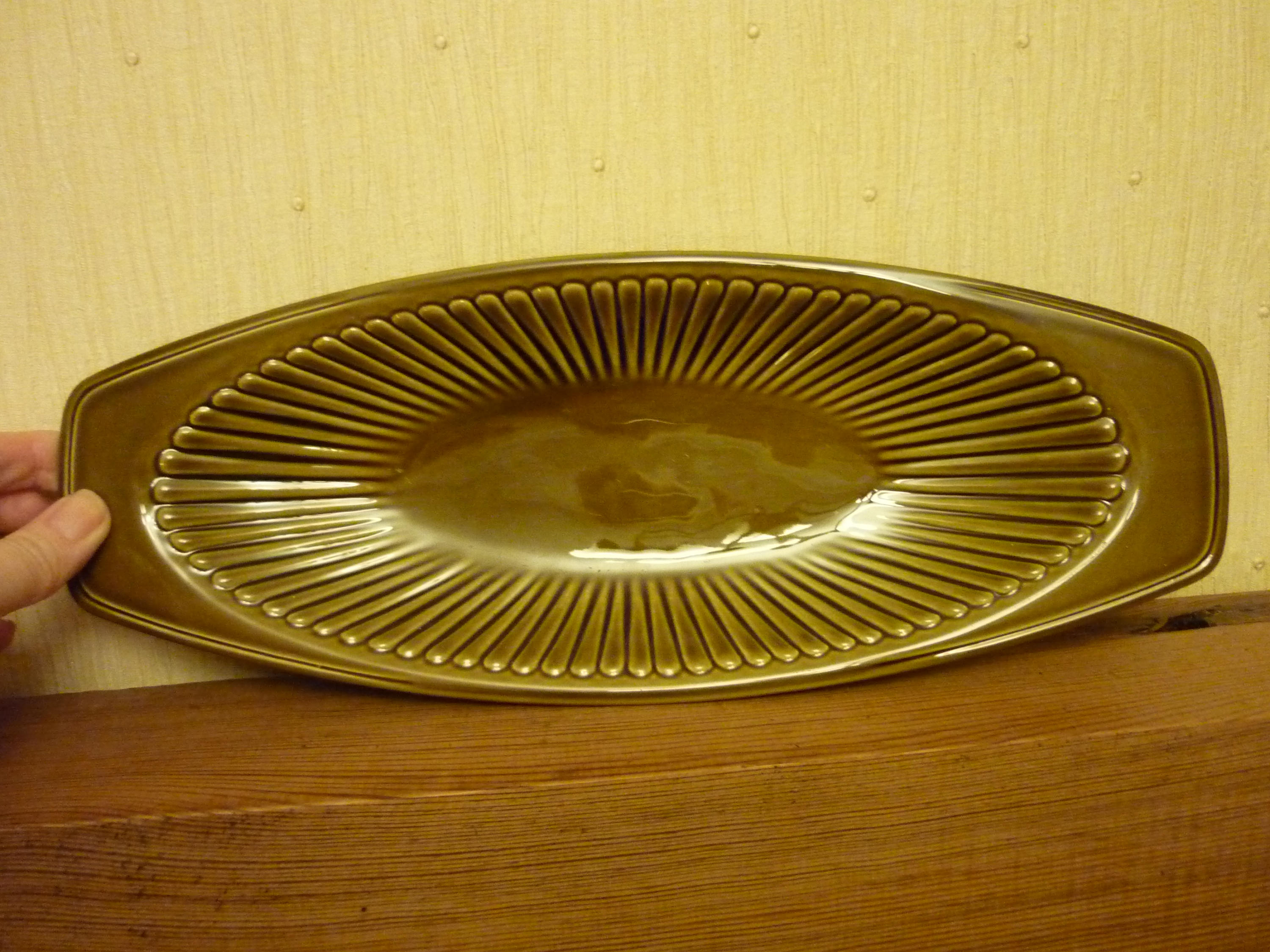 Vintage Carlton Ware sandwich plate. Olive Green Serving