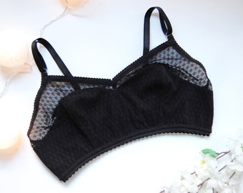 Elegant lack lace bralette/soft bra