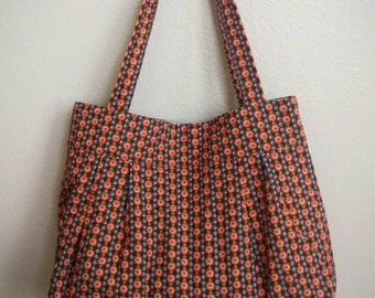 PLEATED TOTE - chain of flowers