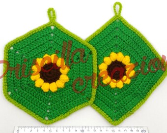 Pair of handmade hooks made of crochet