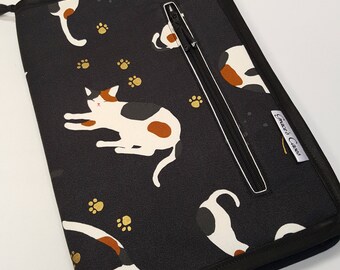 Tips Too case in Lazy Cats Black