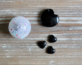 Black Onyx Heart, Crystal Heart, Black Crystal, Halloween Crystals, Leo, Capricorn, 10th Anniversary, July Birthstone, December Birthstone.