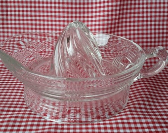 Hazel Atlas Criss-Cross Clear Glass Reamer