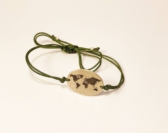 WorldMap Silver bracelet · Mapamundi silver bracelet
