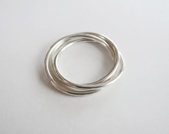Sterling silver Trinity ring - 3 loops intertwined