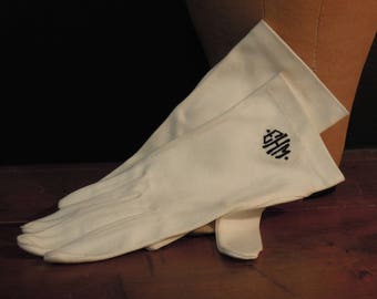 Vintage Stetson White Cotton Gloves / Monogrammed EHM / Wedding Gloves / Bride's Maid's Gloves / Wrist Length Gloves / Sunday Gloves