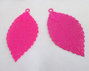 prints 2 neon pink leaf 54 x 30 mm