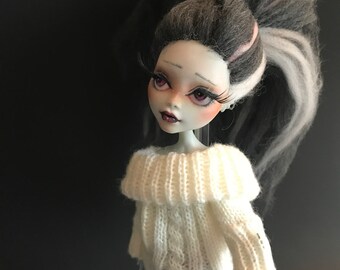 OOAK Monster High Doll Repaint Reroot—Minnie