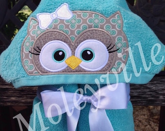 Hooded Baby Towel, Personalized Owl Towel, Baby Shower Gift, Toddler Hooded Towel, First Birthday Gift