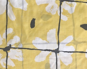 SALE - Pair of pillowcases - Standard - retro Yellow/Black accents - floral shabby chic vintage