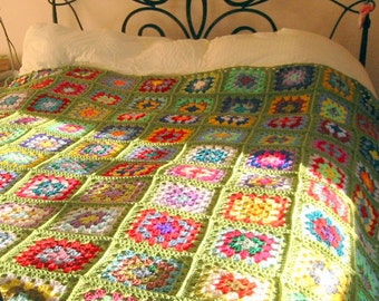 GRANNY SQUARES Crochet Afghan BLANKET Apple Green