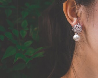 Bridal Earrings, Ivory Pearl Earrings, Crystal Wedding Earrings, Wedding Earrings, Bridal Jewelry