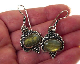 Labradorite Earrings, Silver and Labradorite Earrings, Stone Gypsy Earrings, Labradorite Jewelry - SE-GSP362X