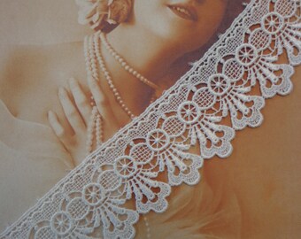 2" White Rayon Scalloped Venise Lace Trim (1 yd)