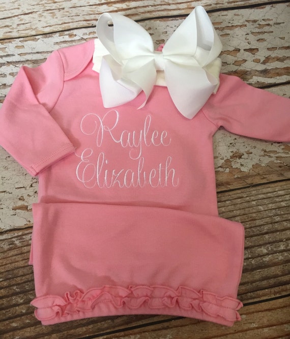 Items similar to Monogrammed gown and bow, baby girl coming home outfit ...