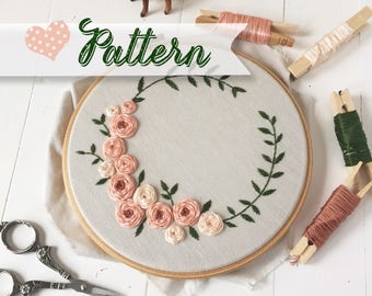 Flourishing Crown digital hand-embroidery pattern