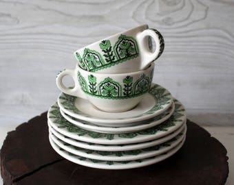 Vintage Ivory Walker China Set// Bedford Ohio// Includes 2 cups, 2 saucers, 4 plates