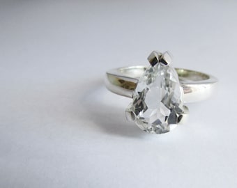 engagement ring wedding ring pear shape diamond look ring sterling silver