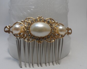 bridal comb gold pearl comb bridal comb wedding comb Filigree comb wedding comb Bridal accessories hair accessories wedding accessories