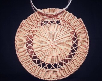 Handmade beautiful plaited bag_beige and round_Fisenko