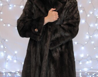 Female Ranch Mink Coat, 1980's Mink Coat, Ranch Mink Coat