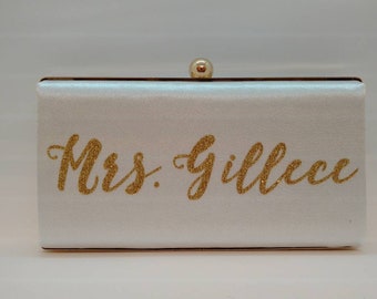 White/Gold Personalized wedding clutch/ glitter gold monogrammed minaudiere/ Bridal shower clutch/ Summer wedding purse/ Prom purse