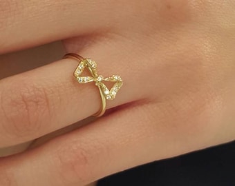 Solid gold bow ring Diamond bow ring Ribbon ring K18 Knot ring Diamond knot ring Diamonds Unique ring in 18k