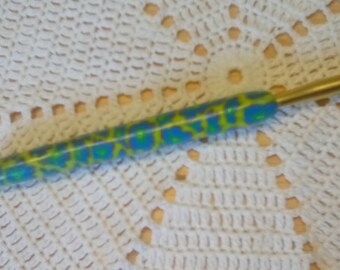 Size J Susan Bates crochet hook