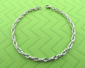 stainless steel chain anklet. avail in 9 and 10 inches