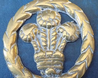 Superb vintage HORSE BRASS Prince of Wales Three Feathers Design Made in England