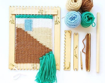 Weaving Kit: Pop Out Loom & Tools//DIY//Crafts//Beginner