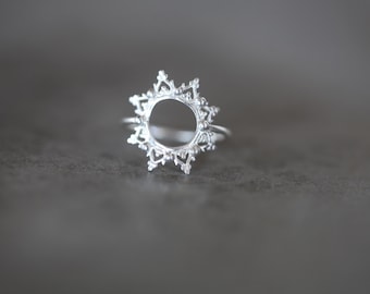 La Dentelle soleil bague . Bague en argent. Bague couronne.