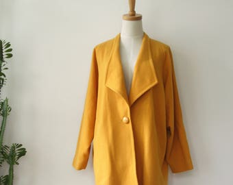 Vintage yellow coat. Yellow silk 90s coat. Mod yellow coat. Mustard coat. Yellow winter coat. Womens gold coat. Silk coat
