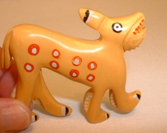 Vintage Martha Sleeper Odd Looking Dog Bakelite Pin (E309)