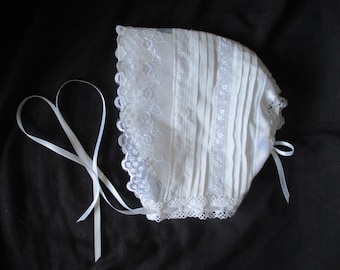 Baby-Girl-White-Heirloom Vintage-Style-Christening-Baptism-Bonnet-Size-0-24 Months