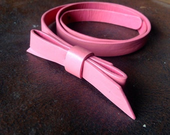 Vintage 1980's Pink Leather Bow belt/Petite/high waisted/24"-28"