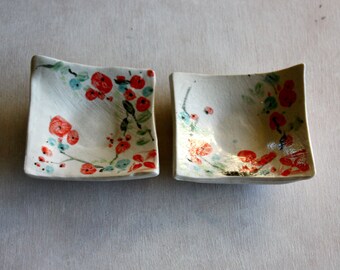 Small sauce for sushi plate "flower"in unique stoneware, ceramic tableware